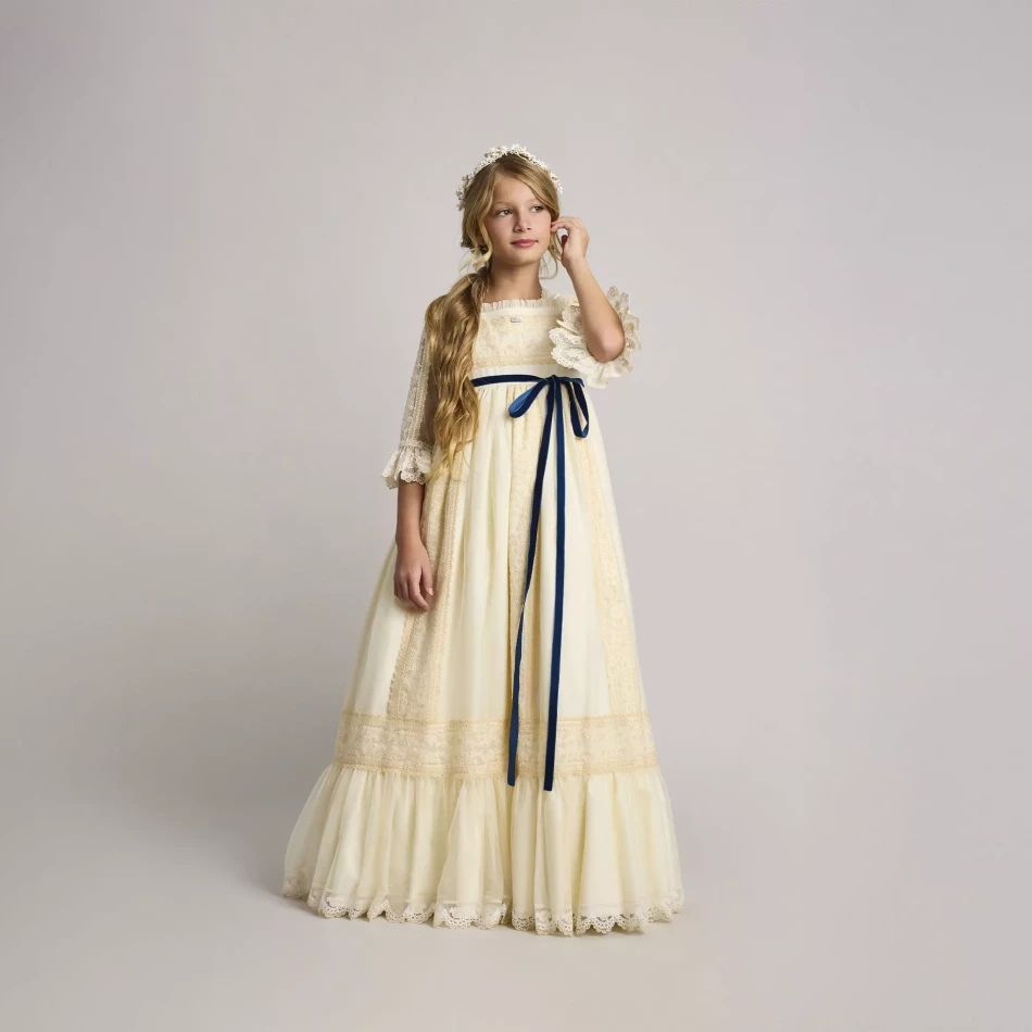 PLANTILLA_0000s_0022_LUCIA-1