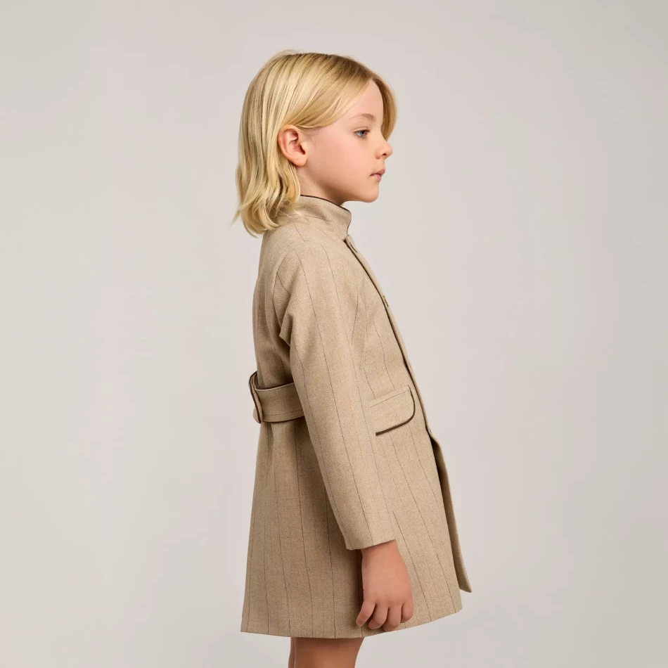 COLECCION-OTOÑO_INVIERNO-2025_0013s_0001_ZERMATT 19 ABRIGO DOBLE ABOTONADURA MARRON_1.2