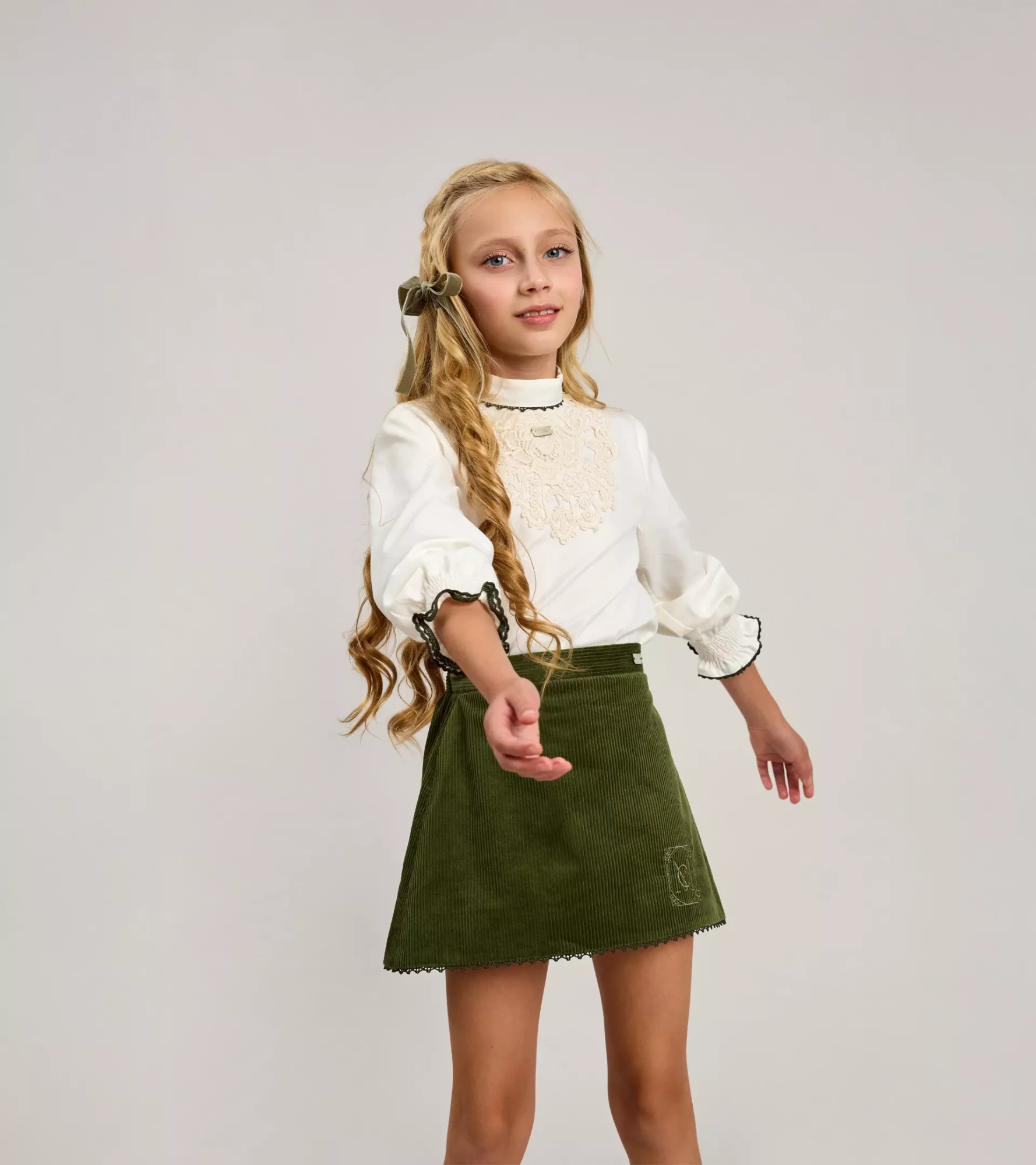 COLECCION-OTOÑO_INVIERNO-2025_0033s_0000_ASPEN 05 CUELLO REDONDO_1.6