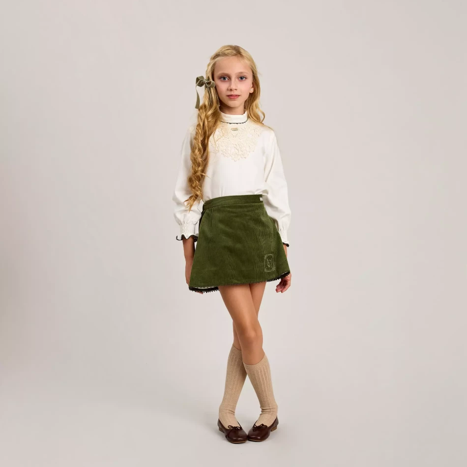 COLECCION-OTOÑO_INVIERNO-2025_0033s_0005_ASPEN 05 CUELLO REDONDO_1