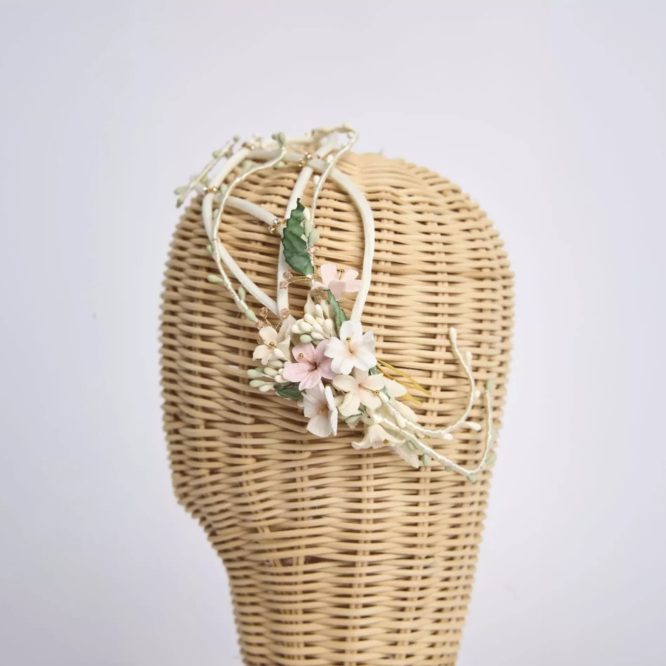 PLANTILLA-MC-PRODUCTOS-960_0000s_0000_OLIVIA 1_0000s_0012_TIARA-DIADEMA-ALMA-3